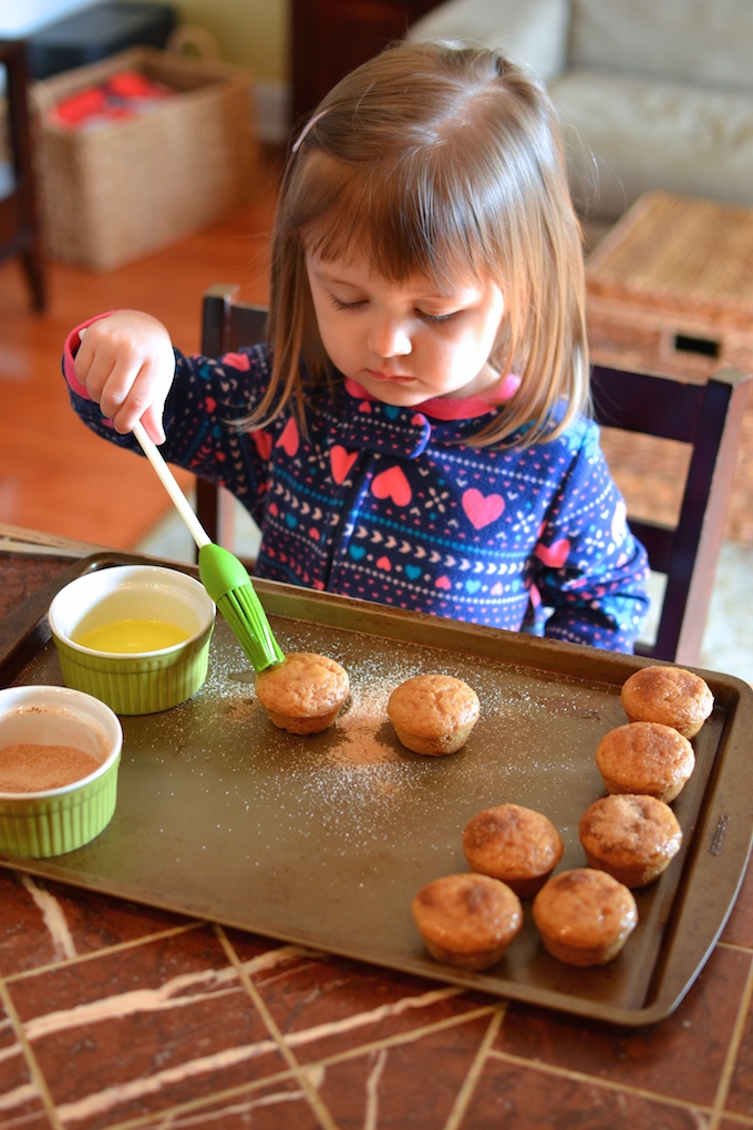 Sugar-Top Cinnamon Vanilla Muffins