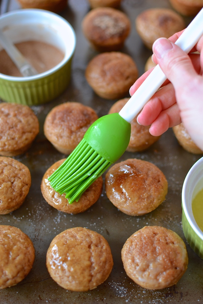 Sugar-Top Cinnamon Vanilla Muffins