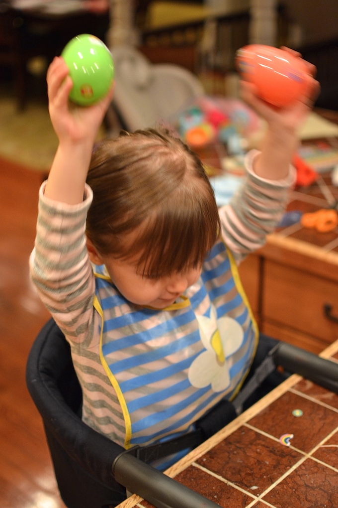 Make Your Own Musical Egg Shakers - Make your own musical egg shakers using plastic Easter eggs and split peas! ~sweetpeasandabcs.com