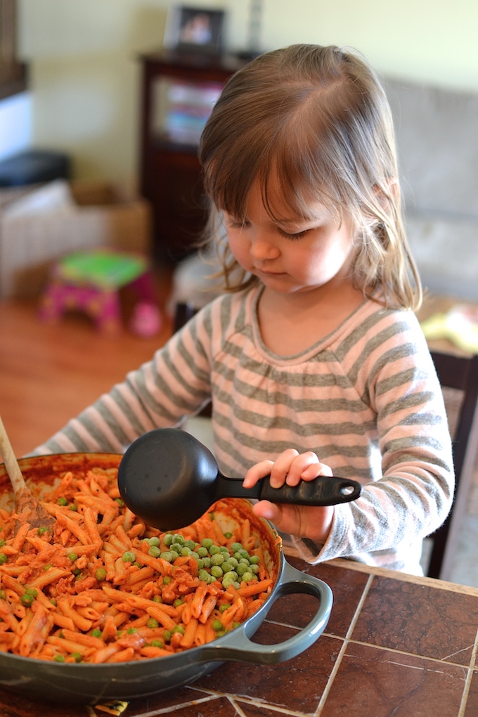 One-Pot Penne alla Vodka - Penne pasta cooks up in a creamy tomato sauce in this one-pot, easy recipe! ~sweetpeasandabcs.com