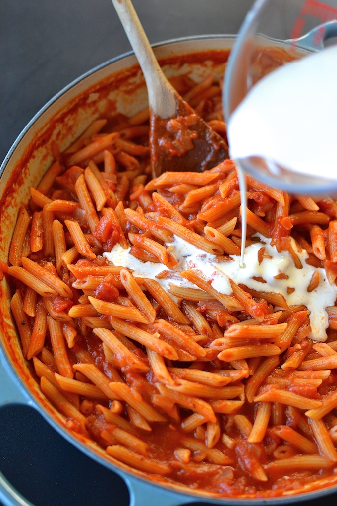 One-Pot Penne alla Vodka - Penne pasta cooks up in a creamy tomato sauce in this one-pot, easy recipe! ~sweetpeasandabcs.com