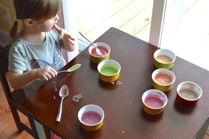 A Lesson in Color Mixing - A great kids activity using naturally colored icing to learn about color mixing! ~sweetpeasandabcs.com