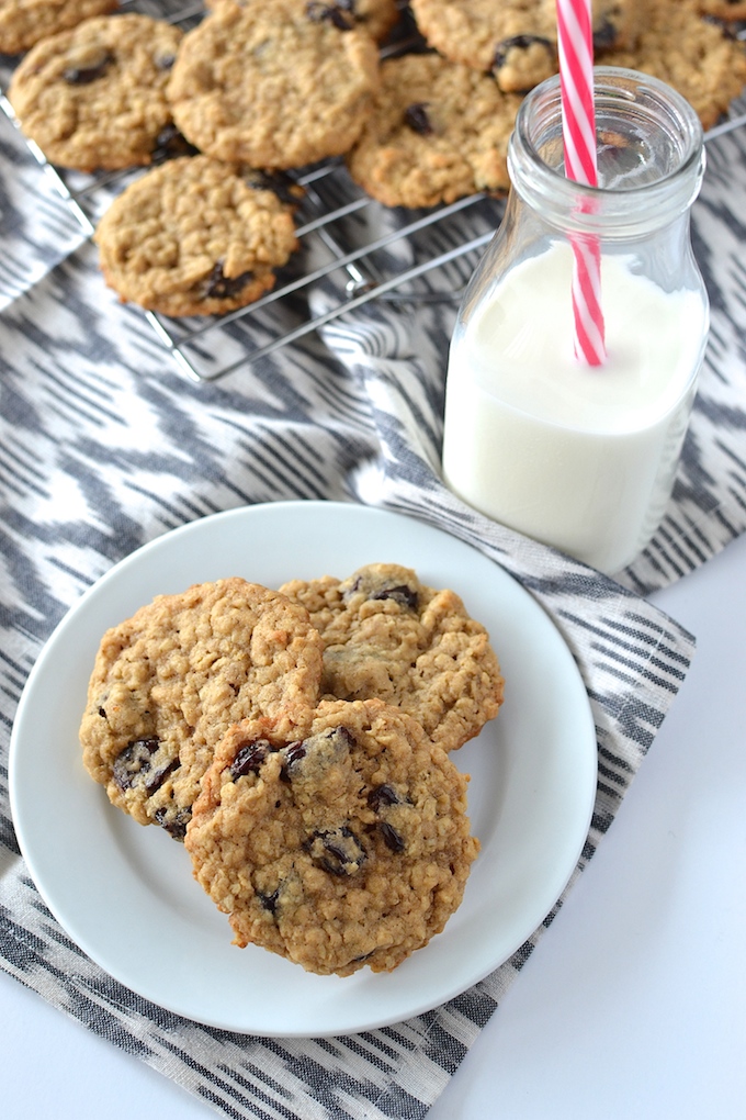 Cherry Oatmeal Cookies - An egg-free version of a cookie classic, studded with tart, dried cherries! ~sweetpeasandabcs.com