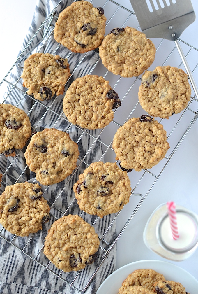 Cherry Oatmeal Cookies - An egg-free version of a cookie classic, studded with tart, dried cherries! ~sweetpeasandabcs.com