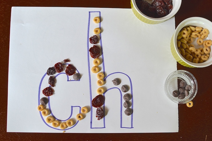 Exploring the digraph "ch" using chewy cherries and other "ch" treats! ~sweetpeasandabcs.com