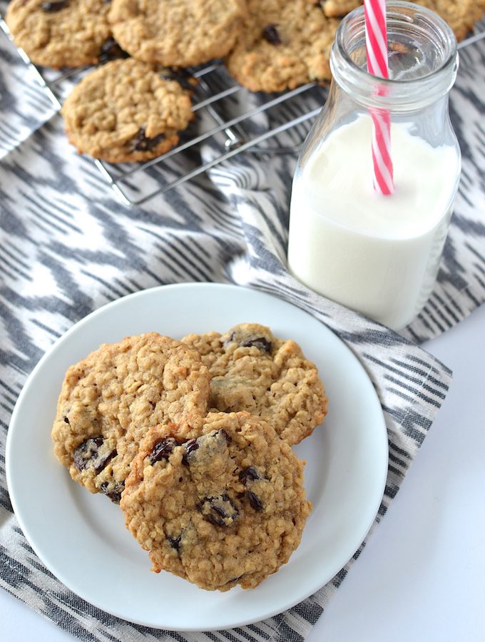 Cherry Oatmeal Cookies - An egg-free version of a cookie classic, studded with tart, dried cherries! ~sweetpeasandabcs.com